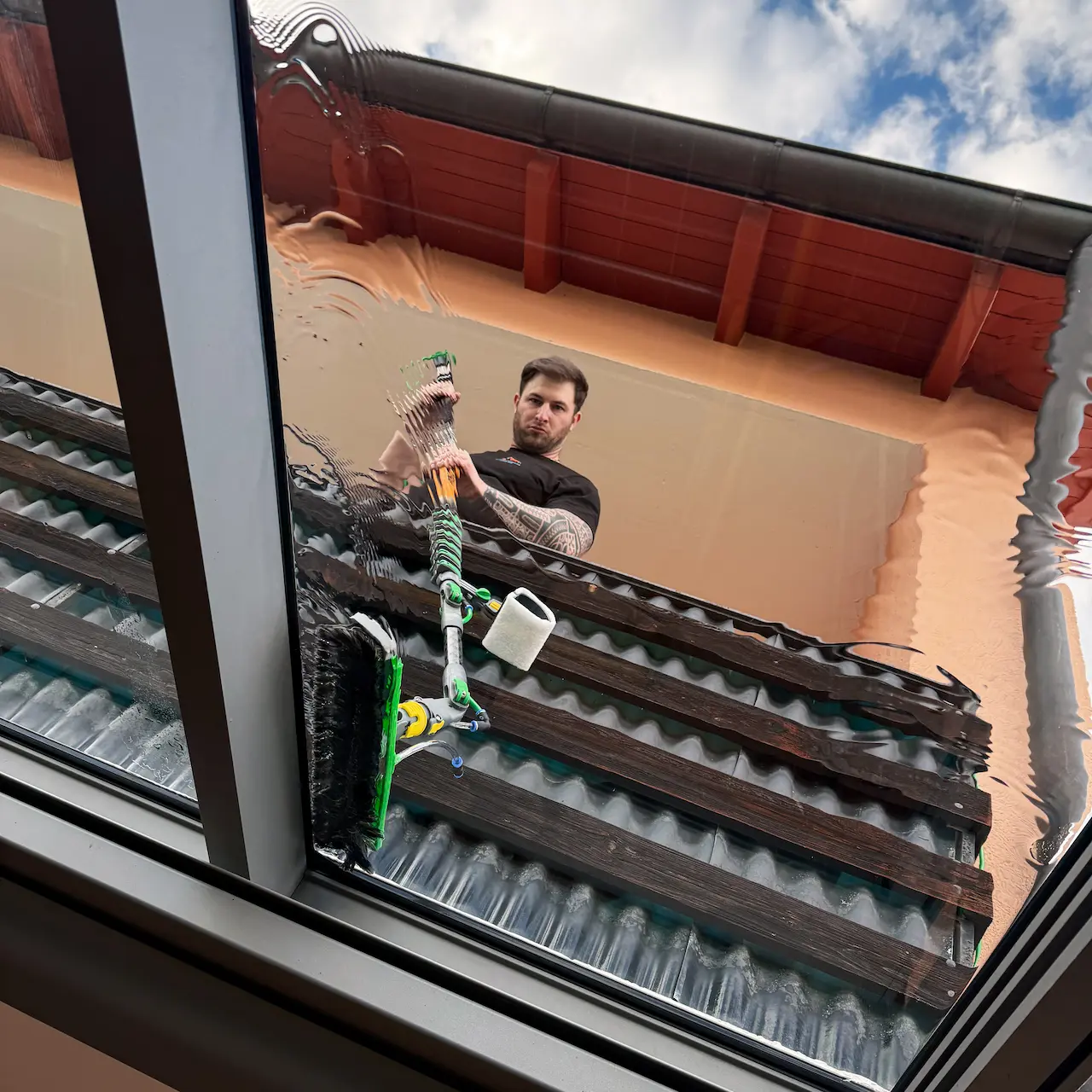 Sauber gereinigte Glasfläche nach der Glasreinigung